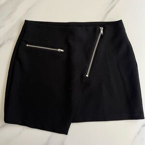 H&M Mini black skirt